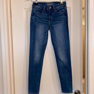 Light Wash Super Stretch Jeggings